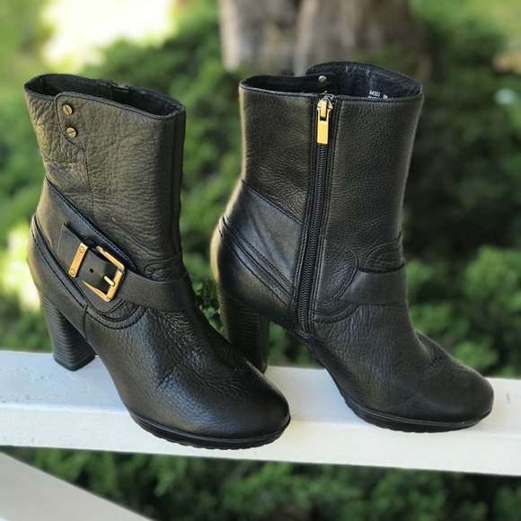 Clarks Heeled Black Leather Boots Size 6 - Picture 4 of 8